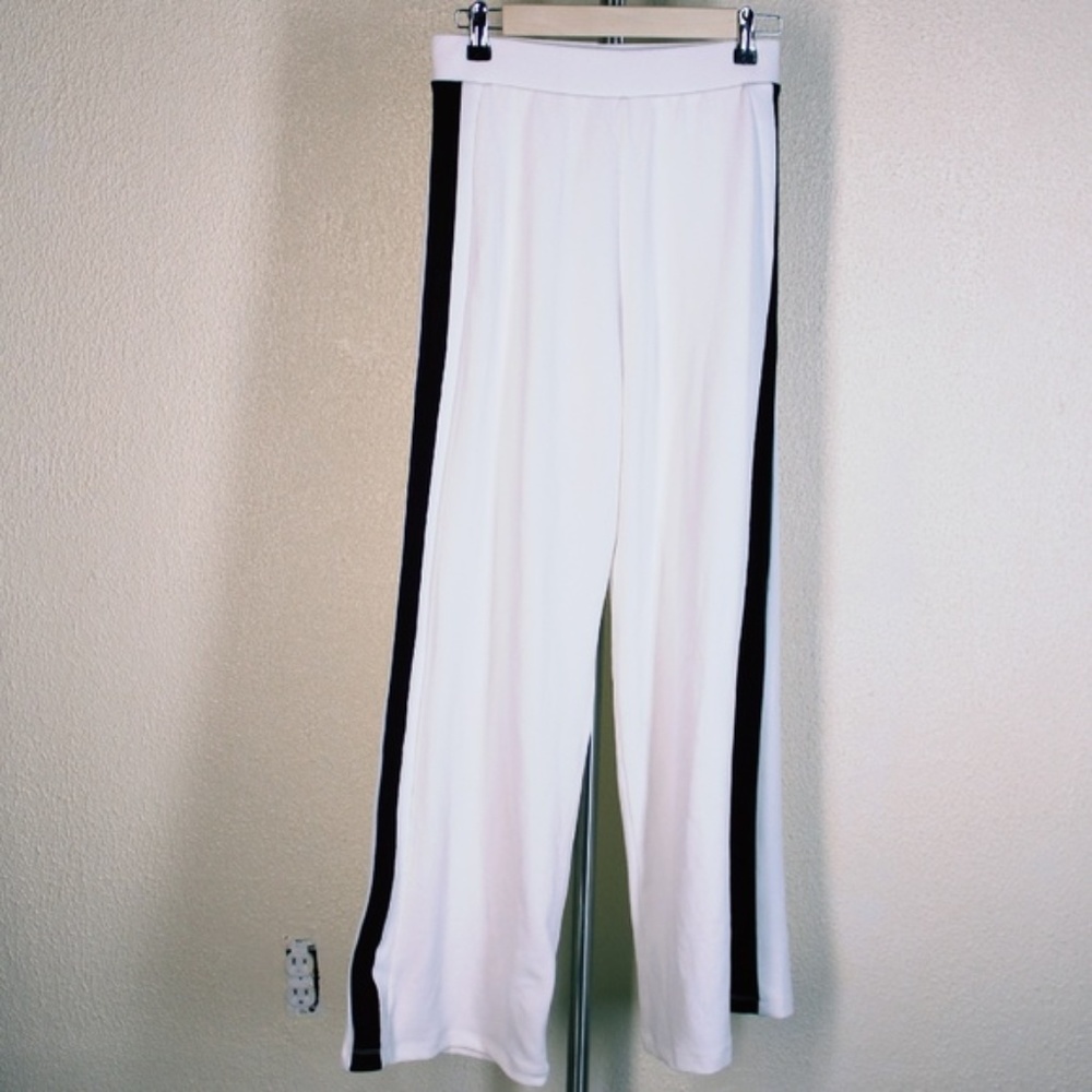 Zara Collection || White Knit Pant w/ Black Stripe